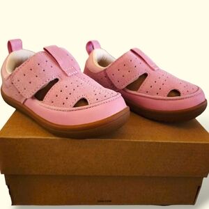 UGG Adventurer Sandal